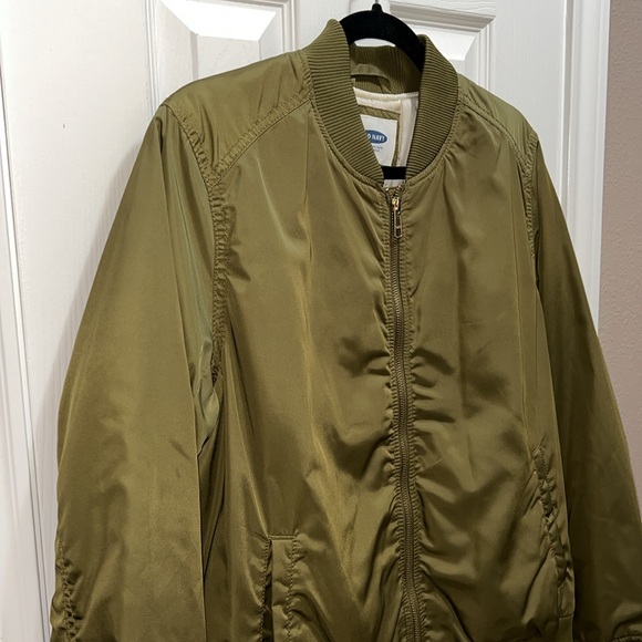 Old Navy Olive Green Bomber Jacket w/pockets, Size Large - Picture 2 of 13